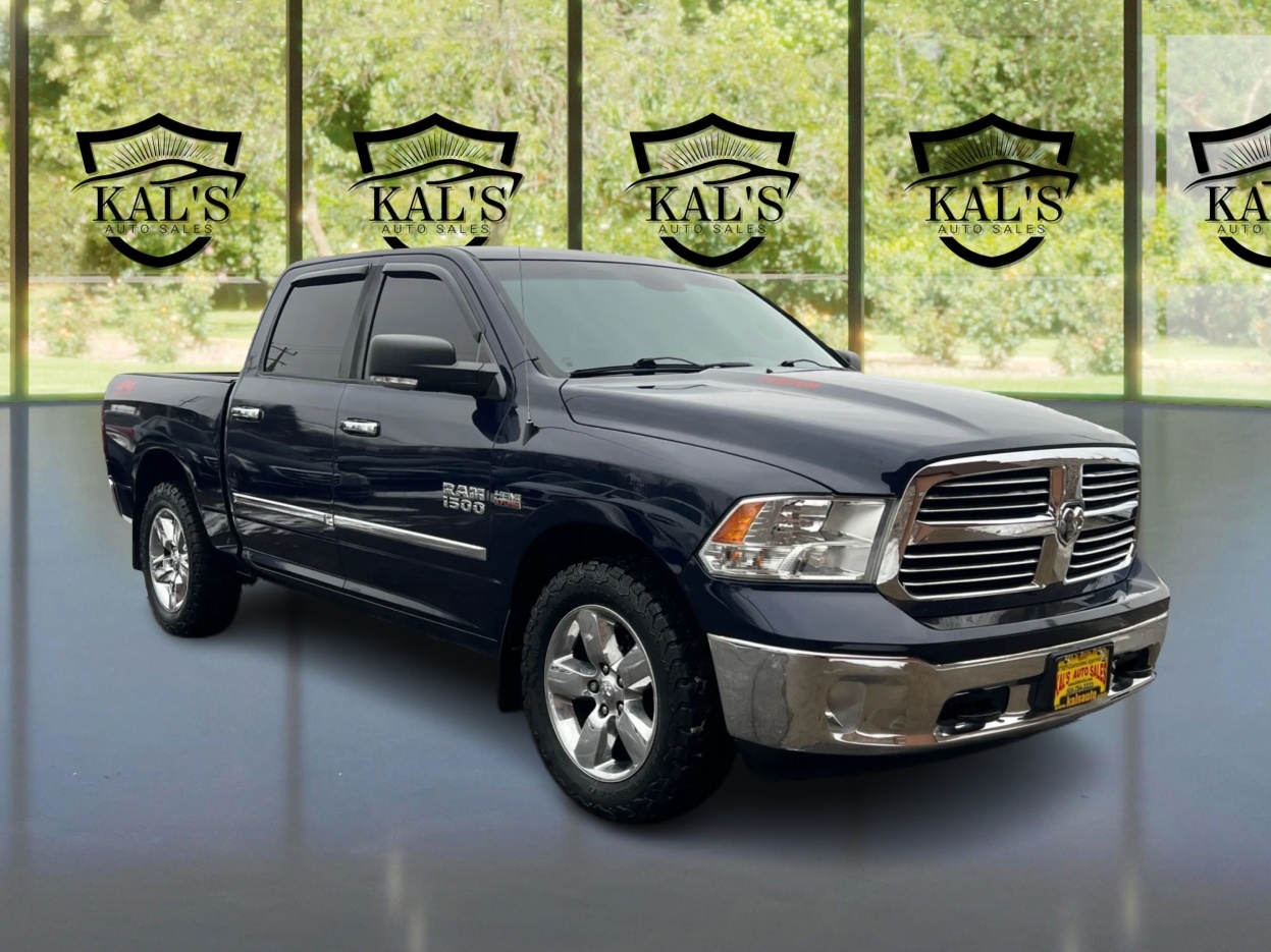 RAM 1500 SLT Crew Cab SWB 4WD 2015