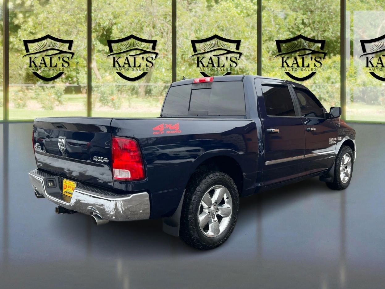 RAM 1500 SLT Crew Cab SWB 4WD 2015