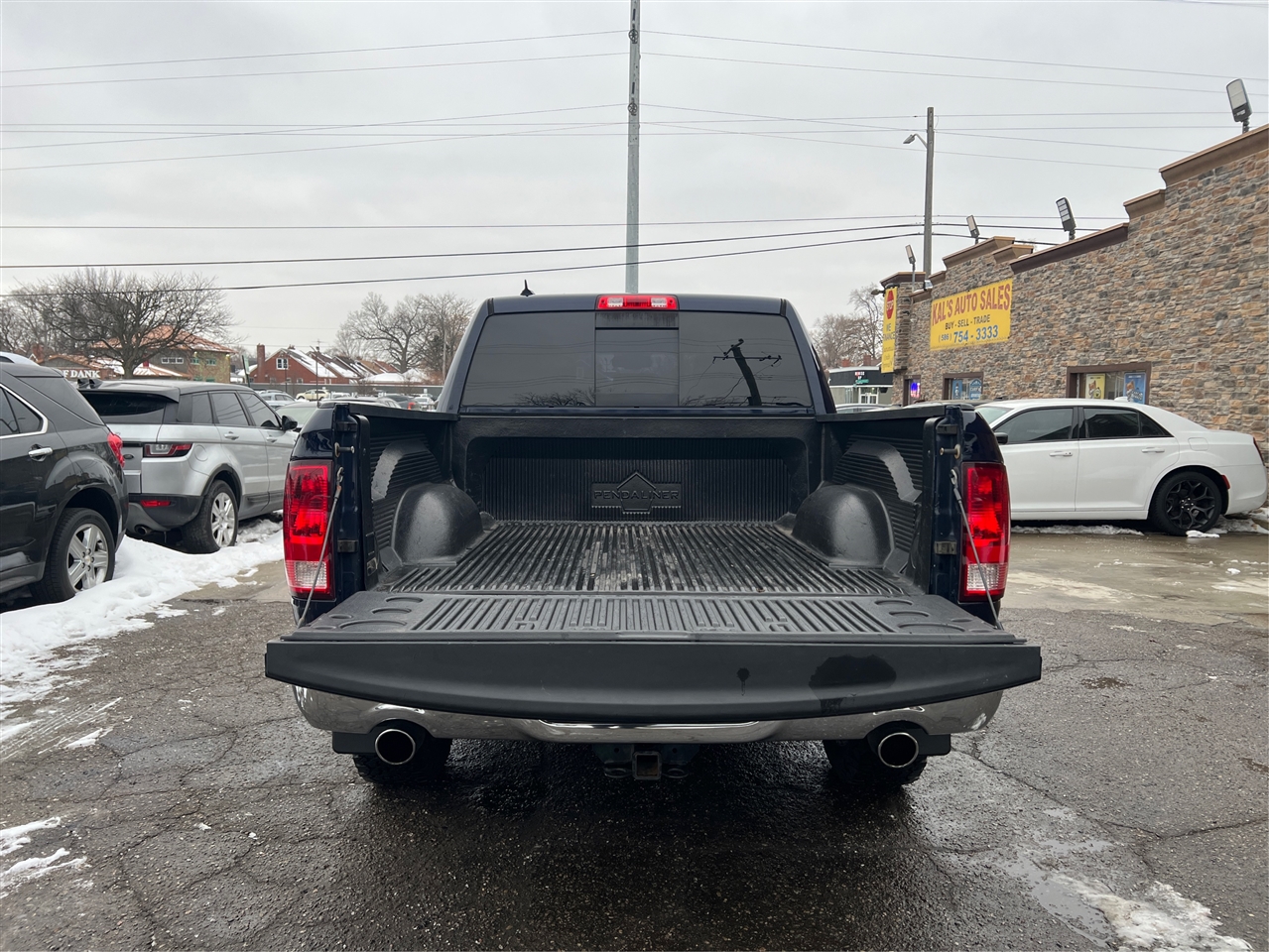 RAM 1500 SLT Crew Cab SWB 4WD 2015