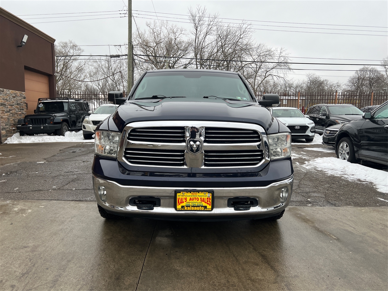 RAM 1500 SLT Crew Cab SWB 4WD 2015