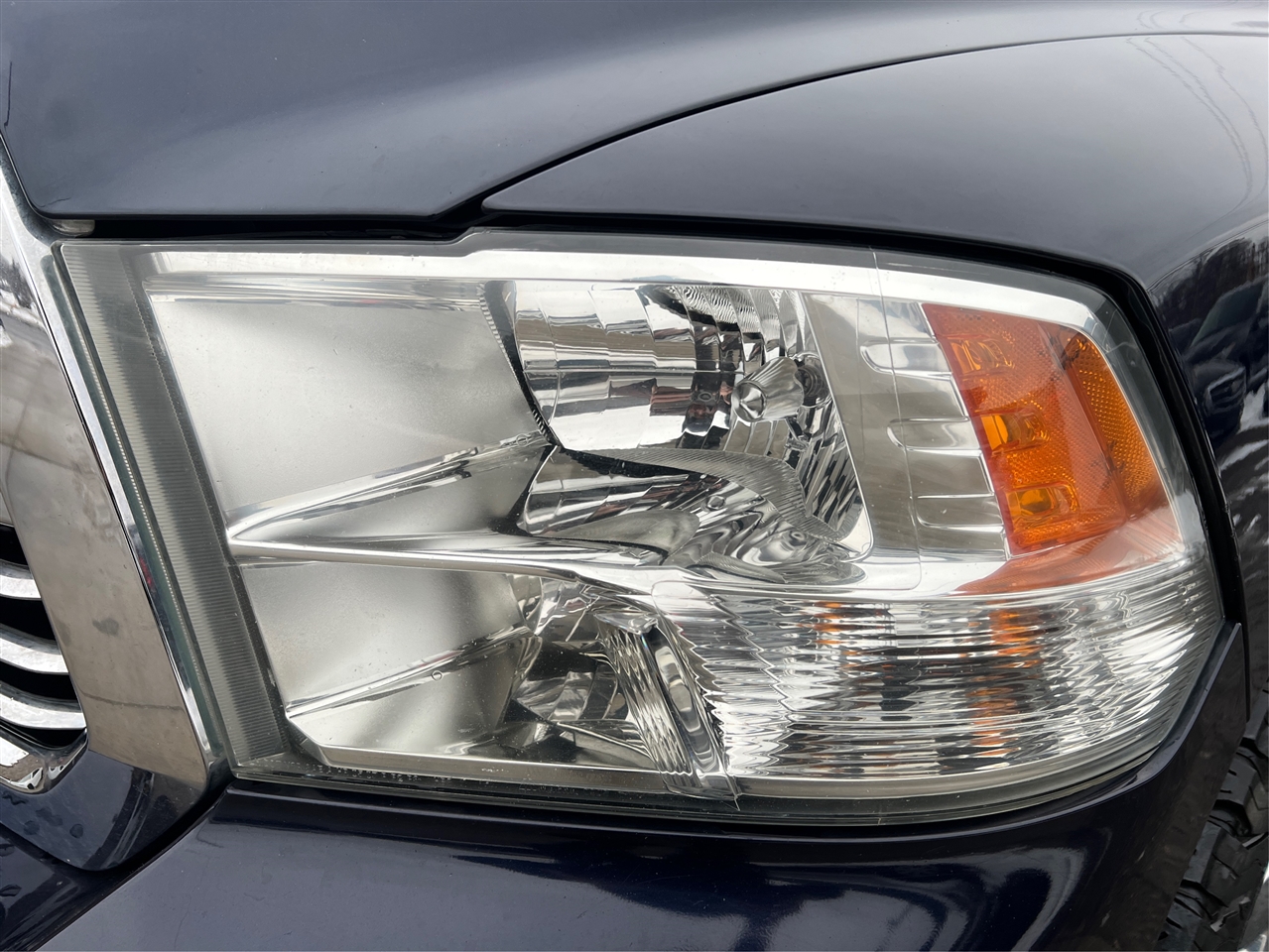 RAM 1500 SLT Crew Cab SWB 4WD 2015