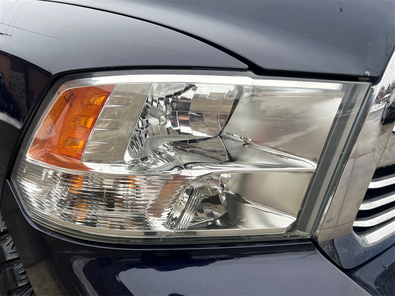 RAM 1500 SLT Crew Cab SWB 4WD 2015