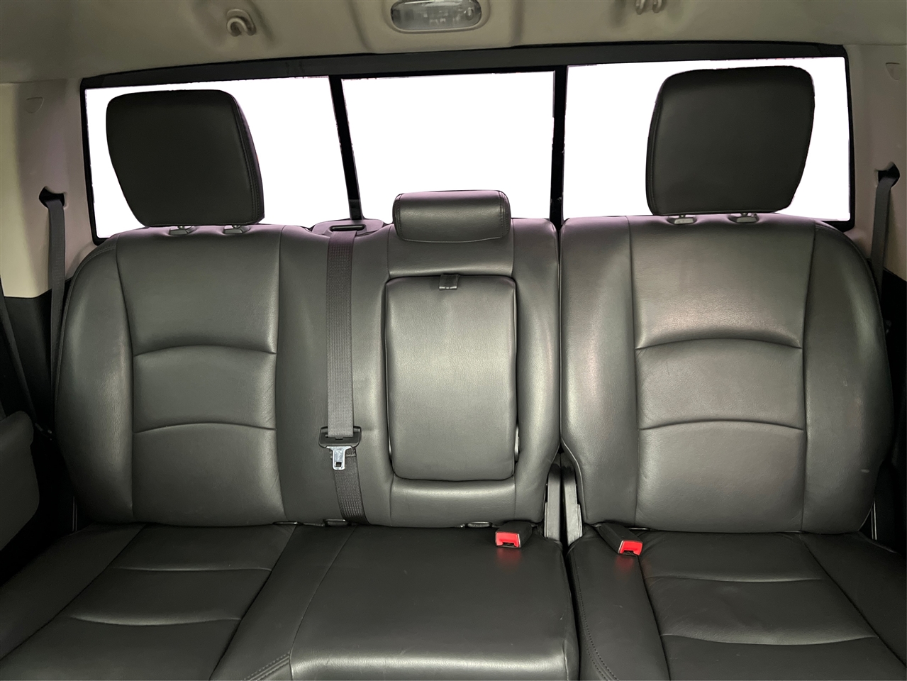 RAM 1500 SLT Crew Cab SWB 4WD 2015