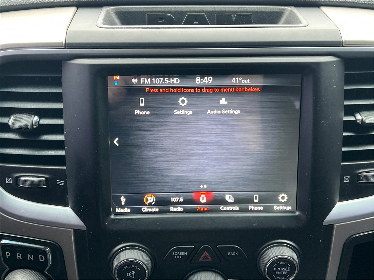 RAM 1500 SLT Crew Cab SWB 4WD 2015