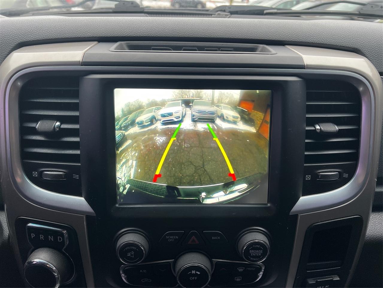 RAM 1500 4WD Crew Cab 140.5" Big Horn 2015