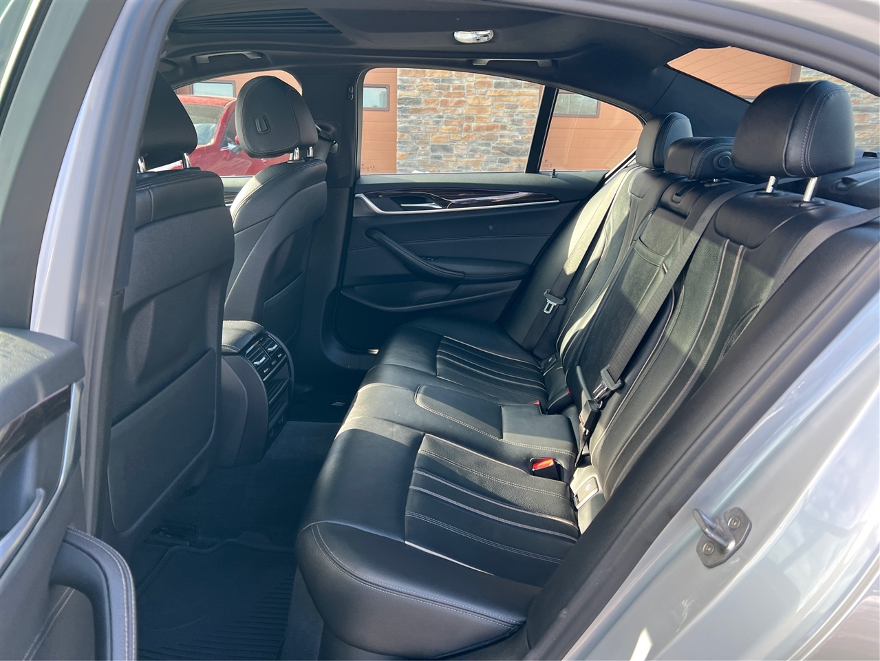 BMW 5-Series 530i xDrive 2019