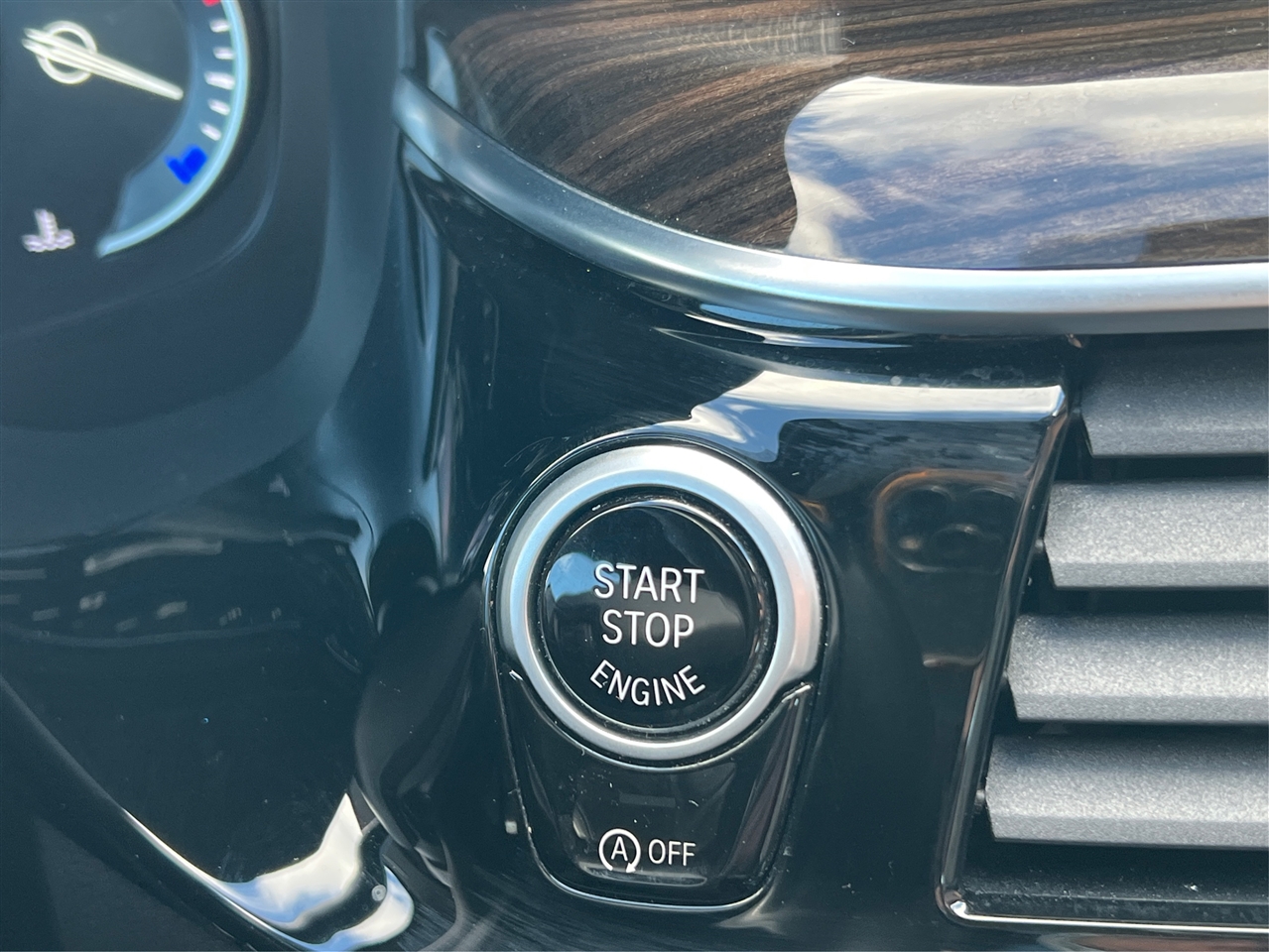 BMW 5-Series 530i xDrive 2019