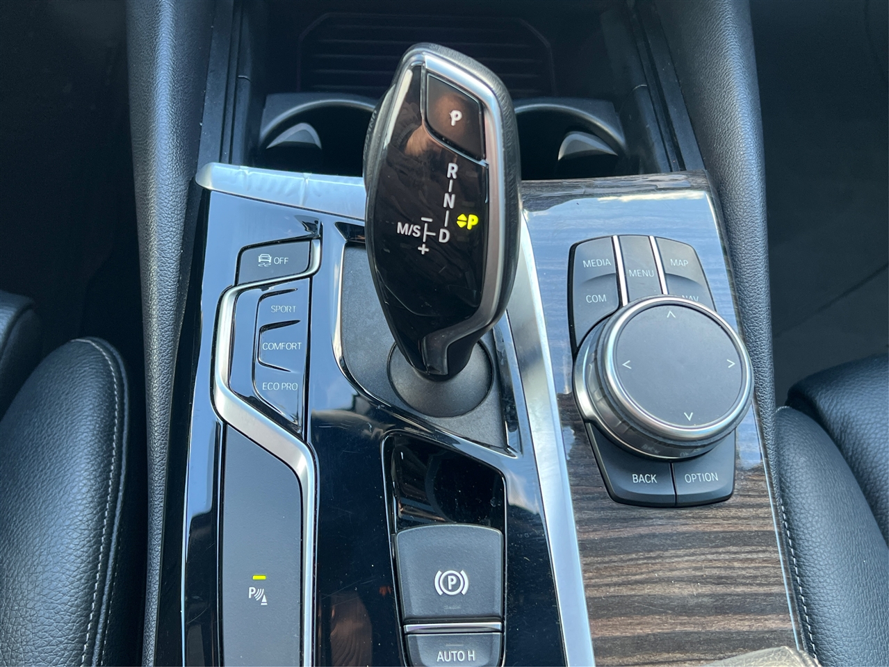 BMW 5-Series 530i xDrive 2019