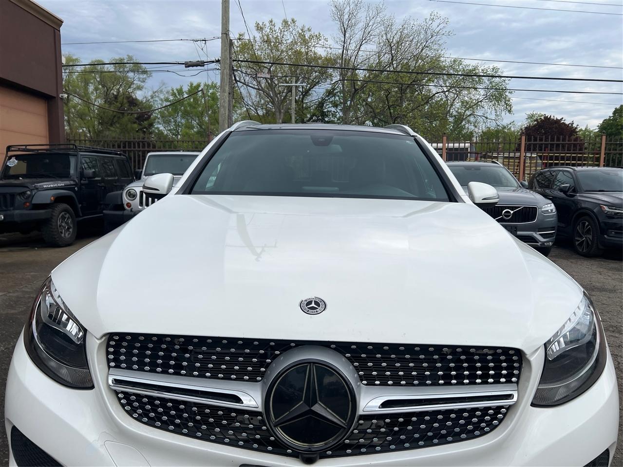 Mercedes-Benz GLC-Class GLC 300 4MATIC SUV 2019