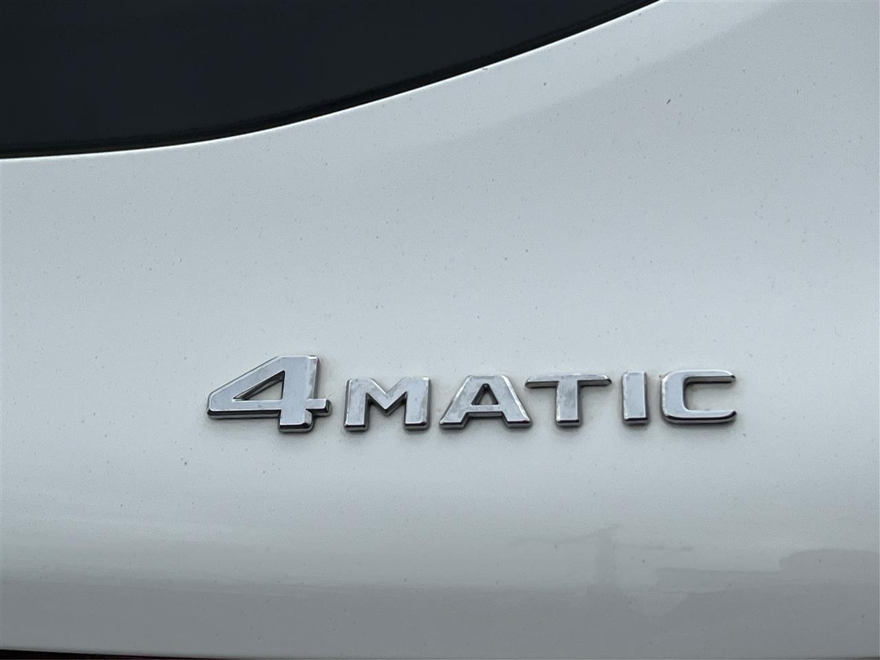 Mercedes-Benz GLC-Class GLC 300 4MATIC SUV 2019
