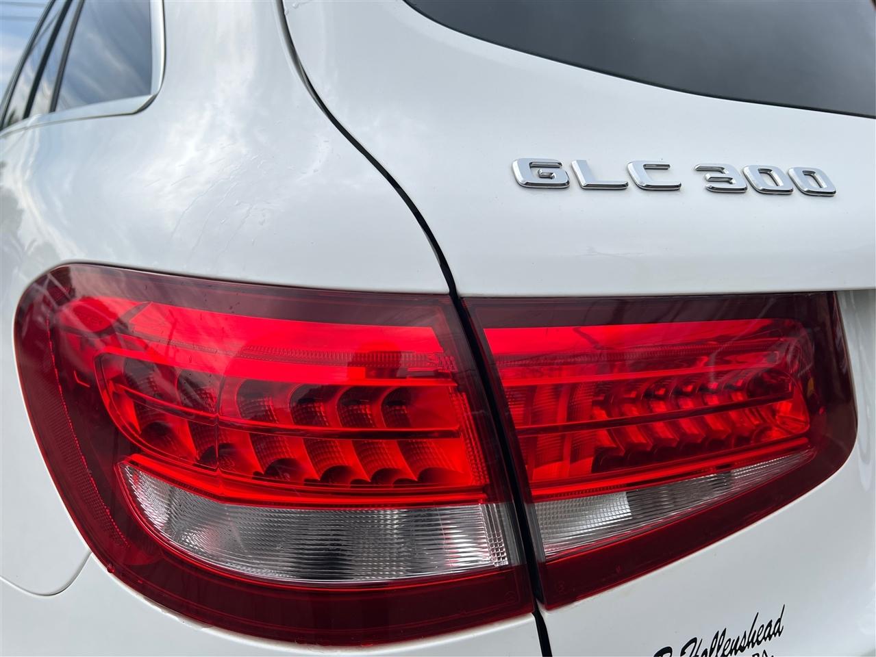 Mercedes-Benz GLC-Class GLC 300 4MATIC SUV 2019