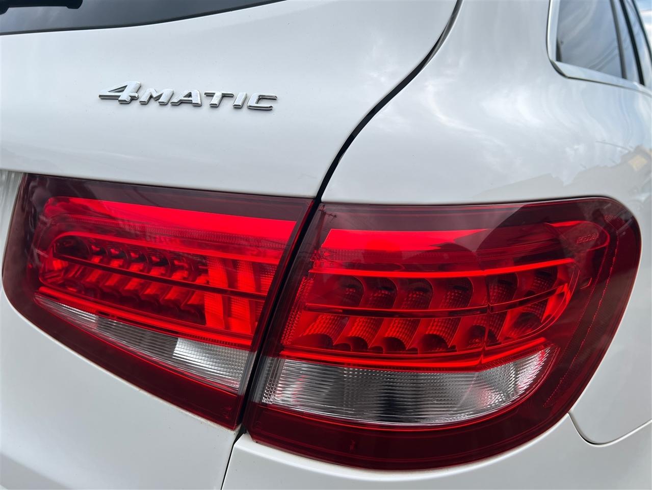 Mercedes-Benz GLC-Class GLC 300 4MATIC SUV 2019