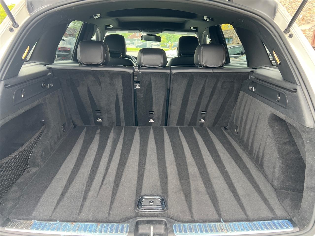 Mercedes-Benz GLC-Class GLC 300 4MATIC SUV 2019