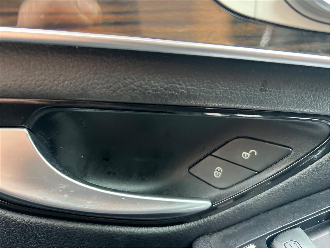Mercedes-Benz GLC-Class GLC 300 4MATIC SUV 2019