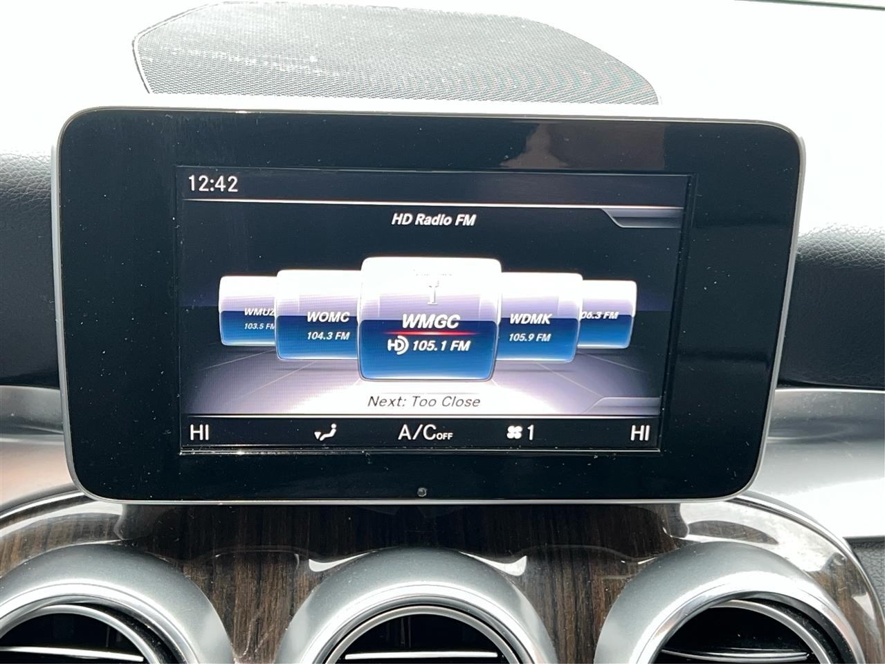 Mercedes-Benz GLC-Class GLC 300 4MATIC SUV 2019