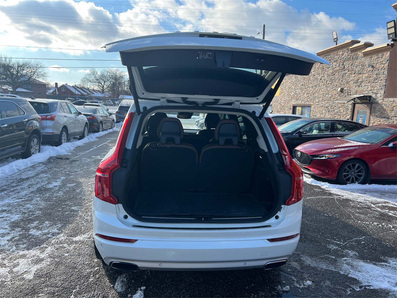 Volvo XC90 T6 Momentum AWD 2019