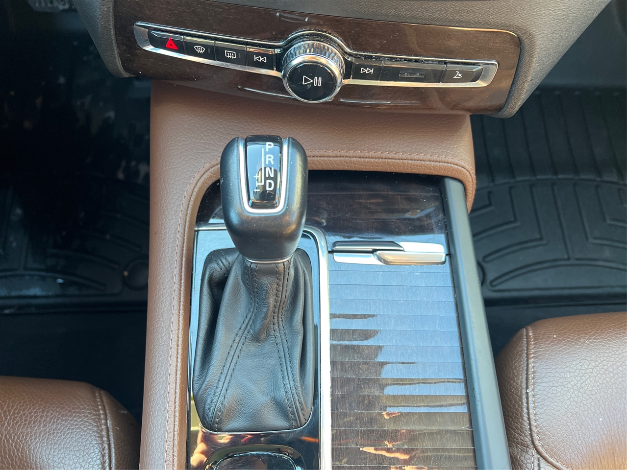 Volvo XC90 T6 Momentum AWD 2019