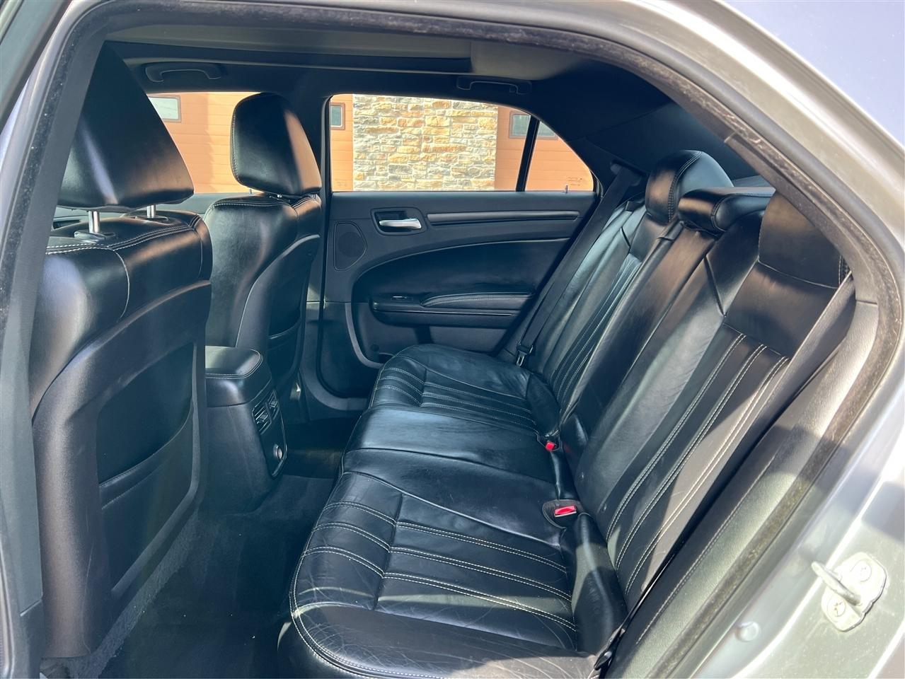 Chrysler 300 4dr Sdn 300S AWD 2014