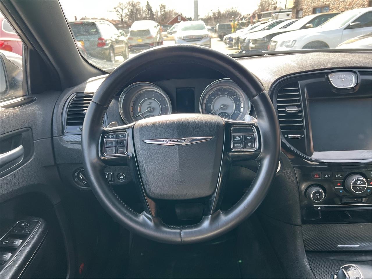 Chrysler 300 4dr Sdn 300S AWD 2014