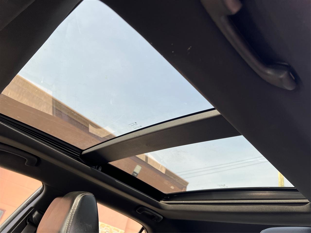 Chrysler 300 4dr Sdn 300S AWD 2014