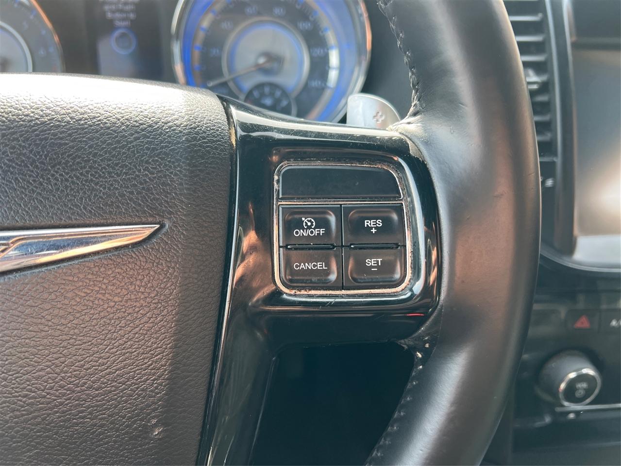 Chrysler 300 4dr Sdn 300S AWD 2014