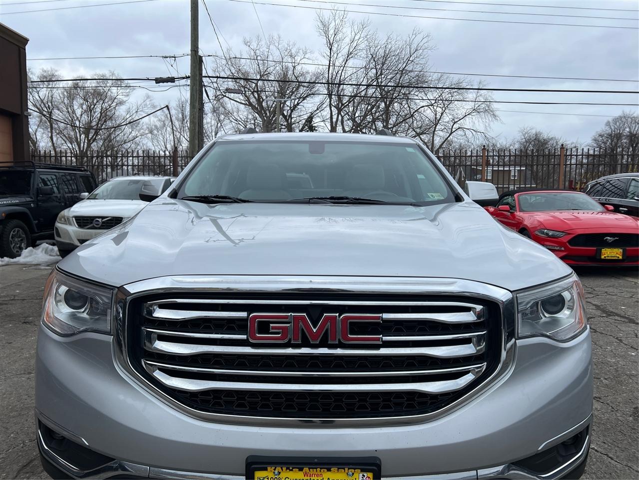 GMC Acadia AWD 4dr SLT w/SLT-1 2019