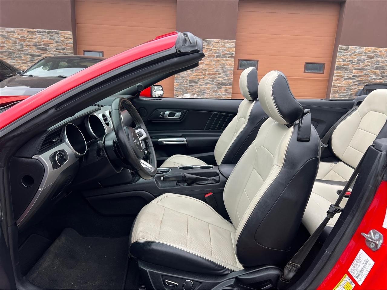 Ford Mustang EcoBoost Premium Convertible 2019