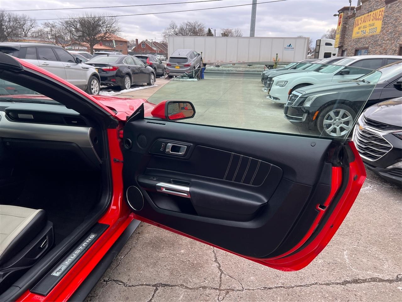 Ford Mustang EcoBoost Premium Convertible 2019