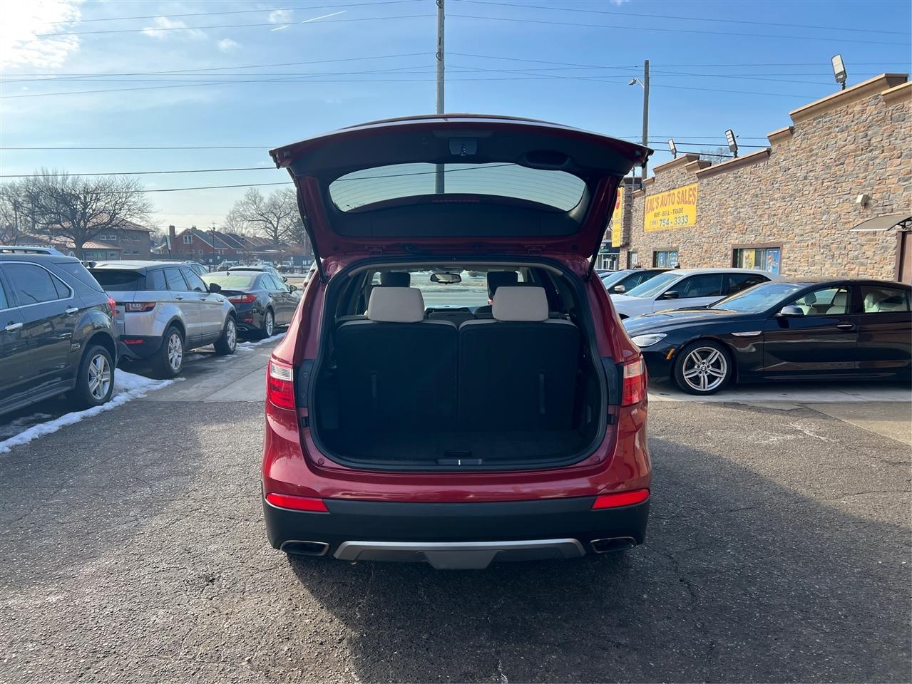 Hyundai Santa Fe AWD 4dr SE 2016