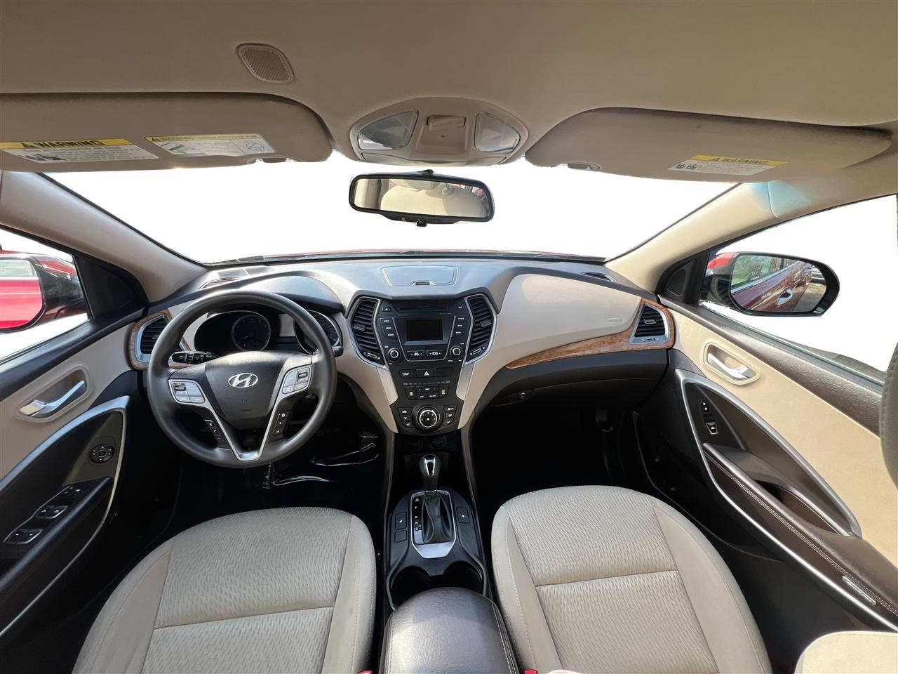 Hyundai Santa Fe AWD 4dr SE 2016