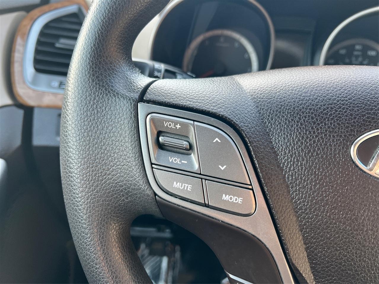 Hyundai Santa Fe AWD 4dr SE 2016