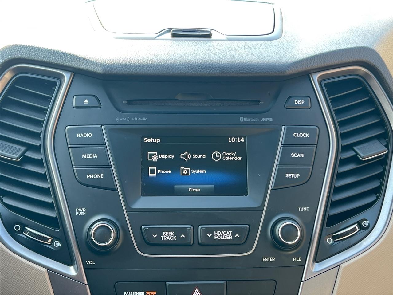 Hyundai Santa Fe AWD 4dr SE 2016