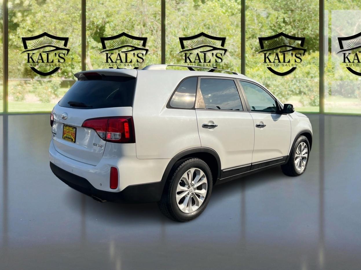 Kia Sorento 2WD 4dr V6 EX 2015