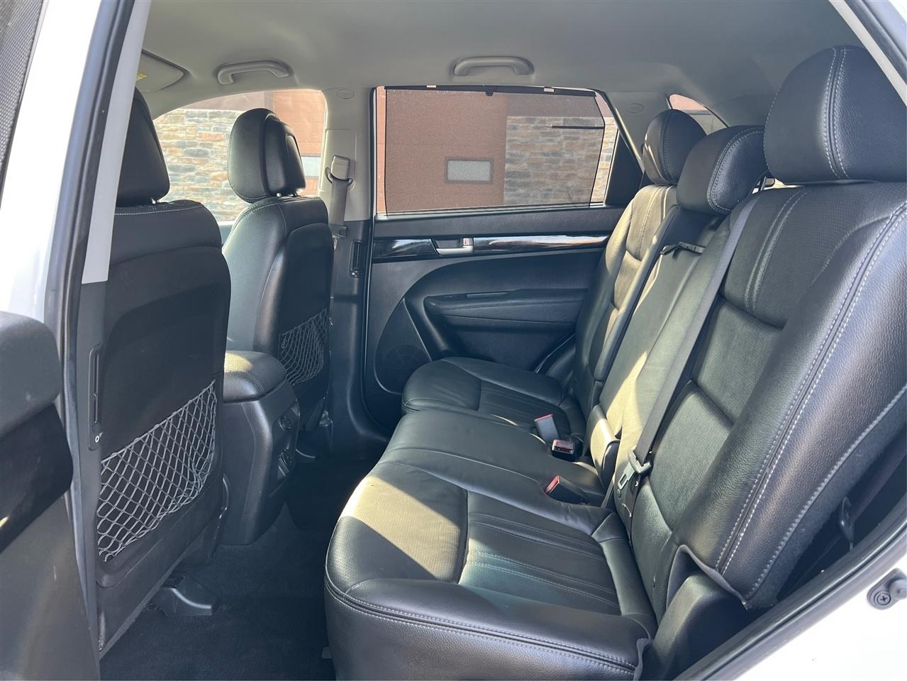 Kia Sorento 2WD 4dr V6 EX 2015