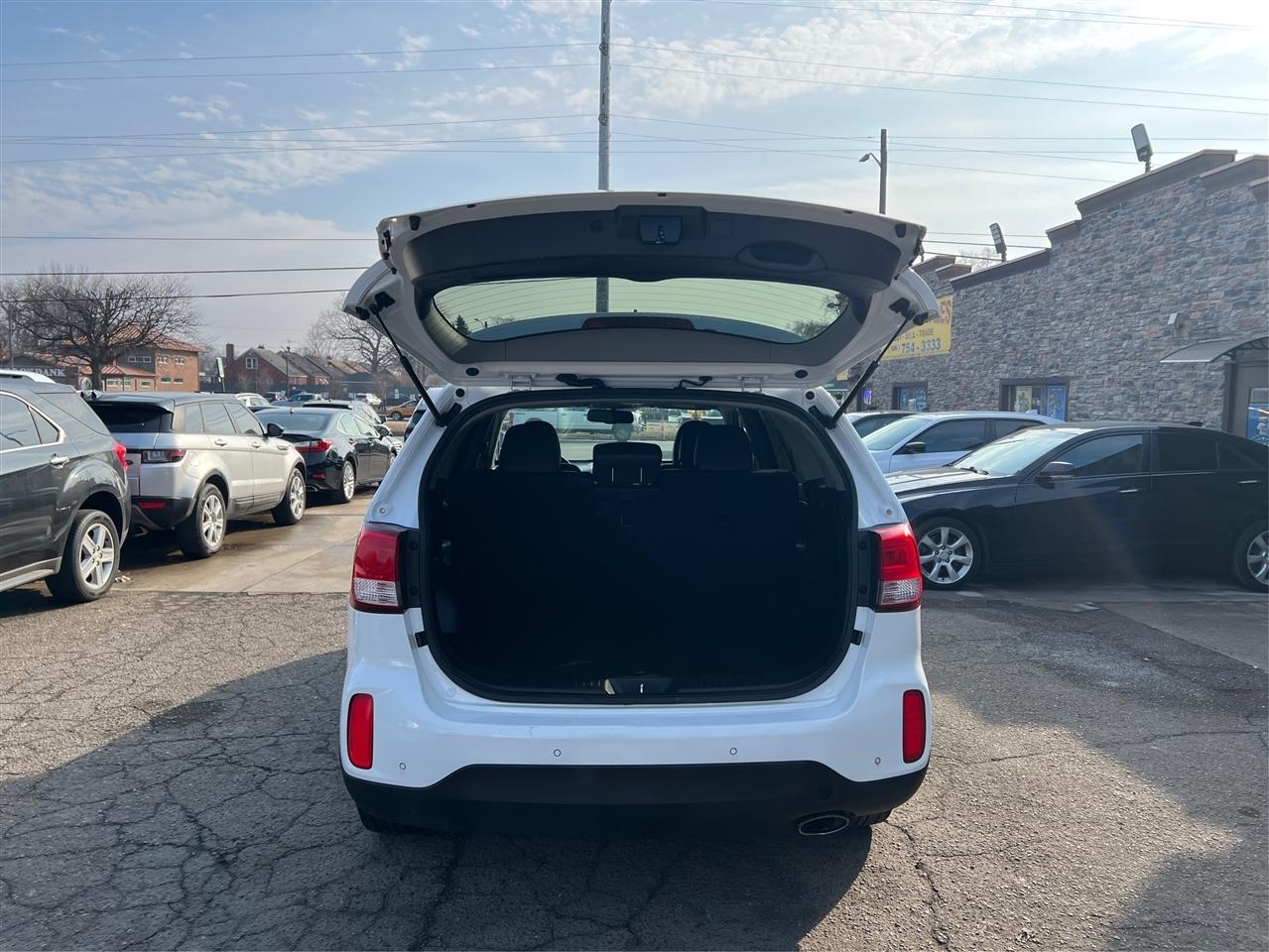 Kia Sorento 2WD 4dr V6 EX 2015