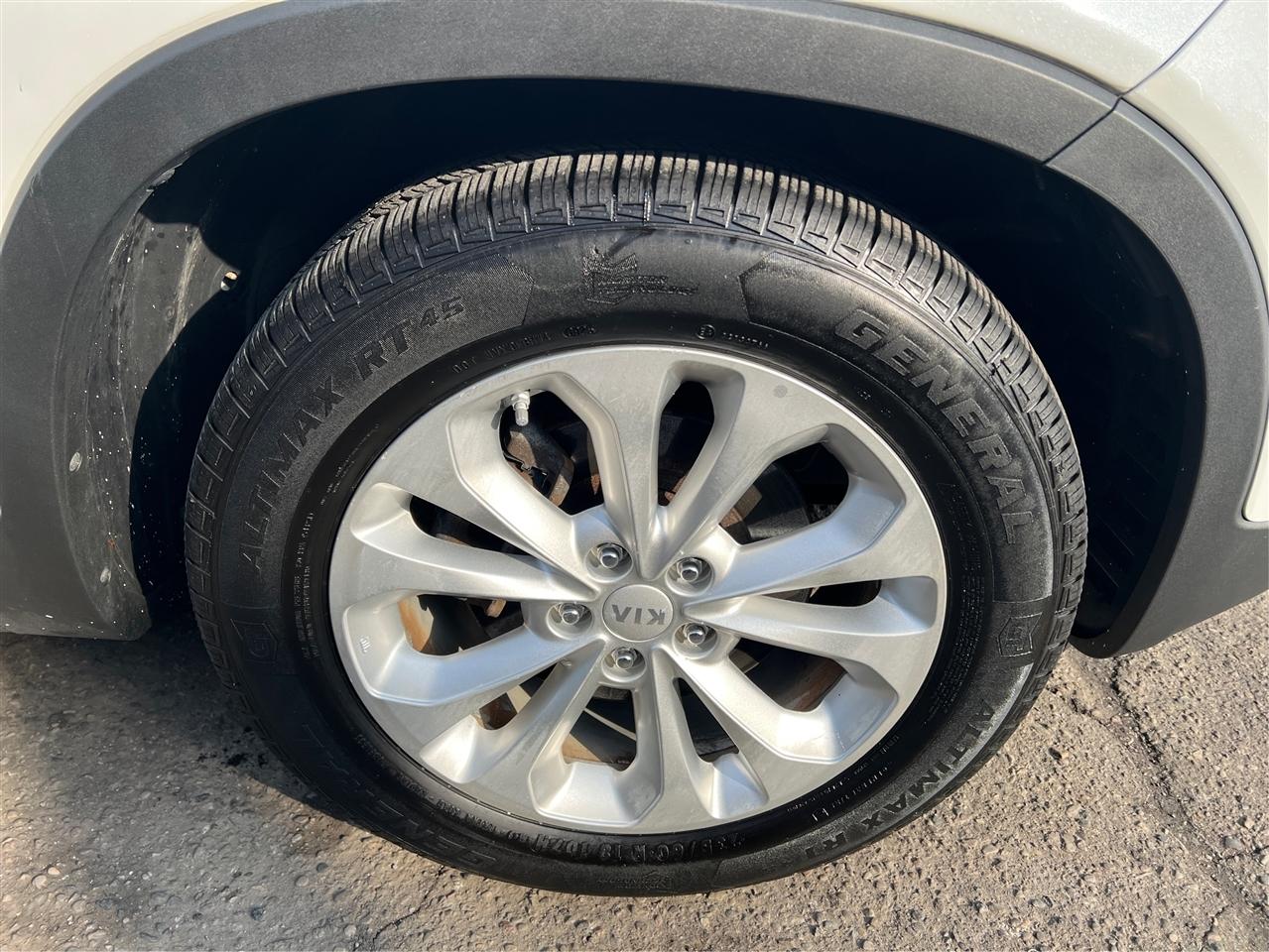 Kia Sorento 2WD 4dr V6 EX 2015