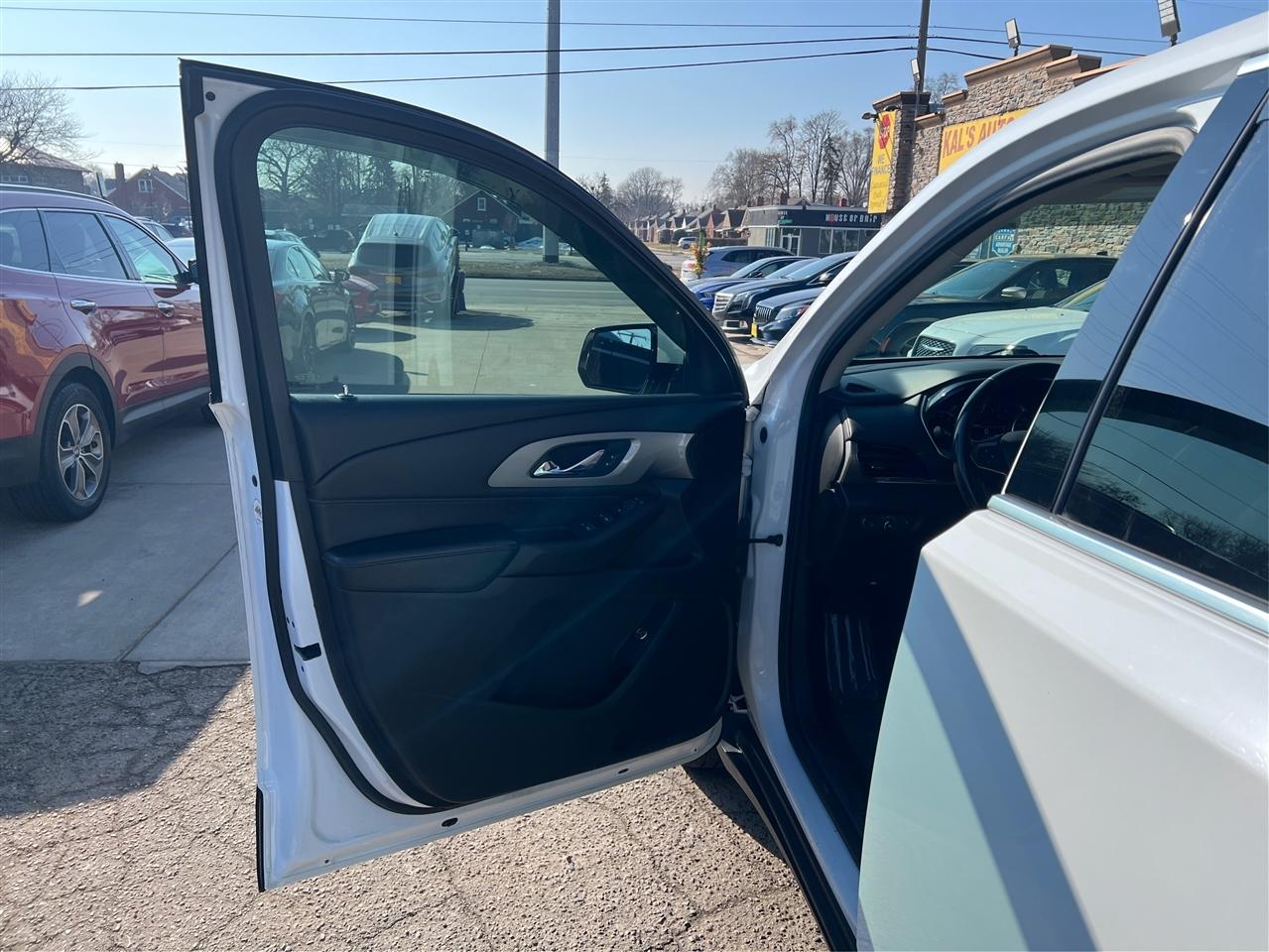 Chevrolet Traverse AWD 4dr LT Cloth w/1LT 2018