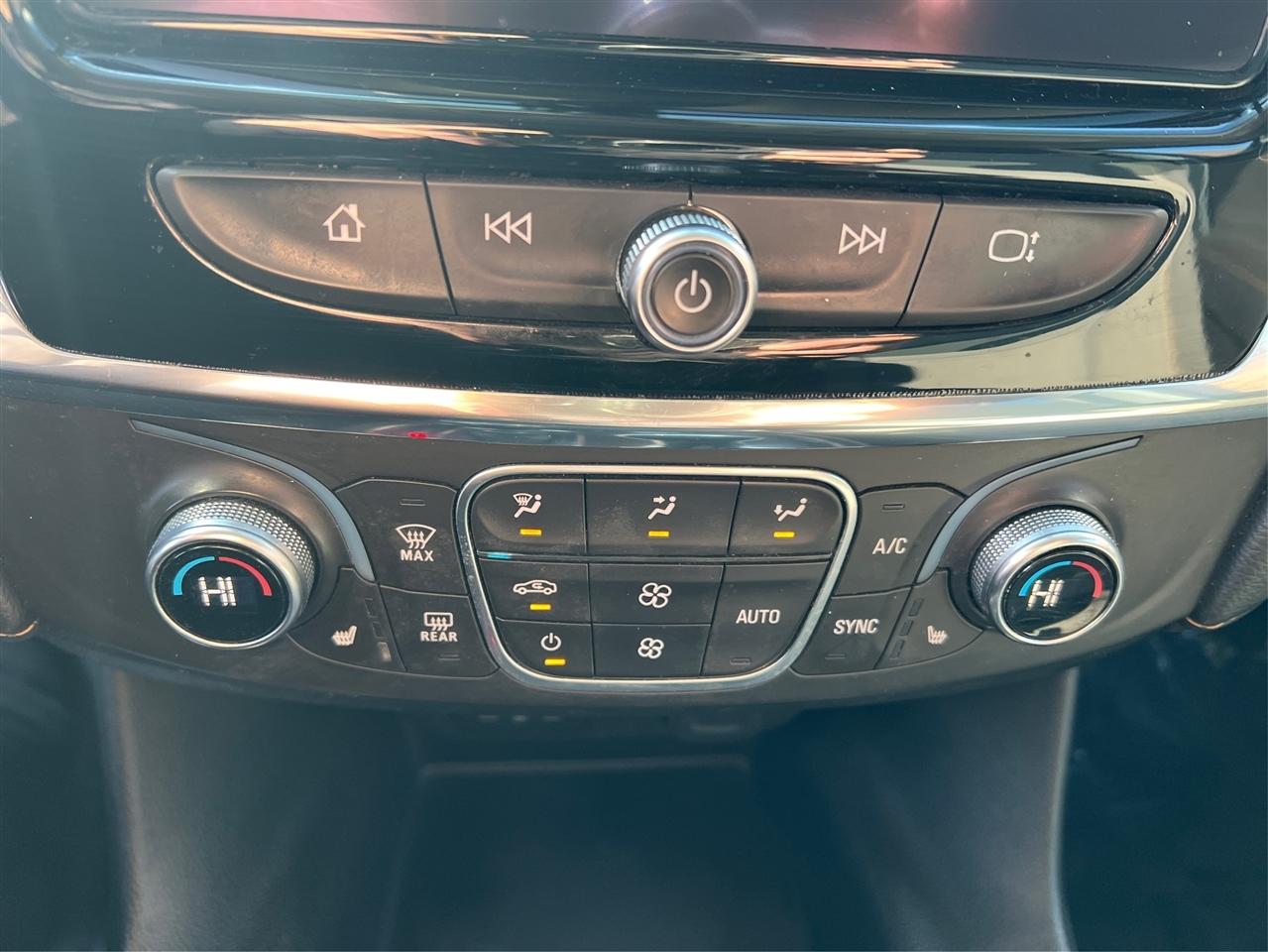 Chevrolet Traverse AWD 4dr LT Cloth w/1LT 2018