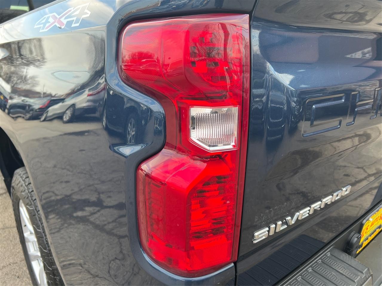 Chevrolet Silverado 1500 LTD 4WD Double Cab 147" LT w/1LT 2022