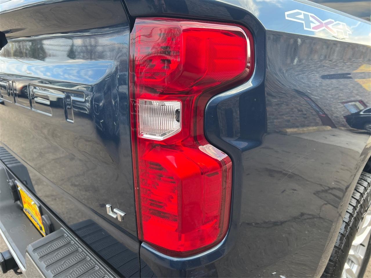 Chevrolet Silverado 1500 LTD 4WD Double Cab 147" LT w/1LT 2022