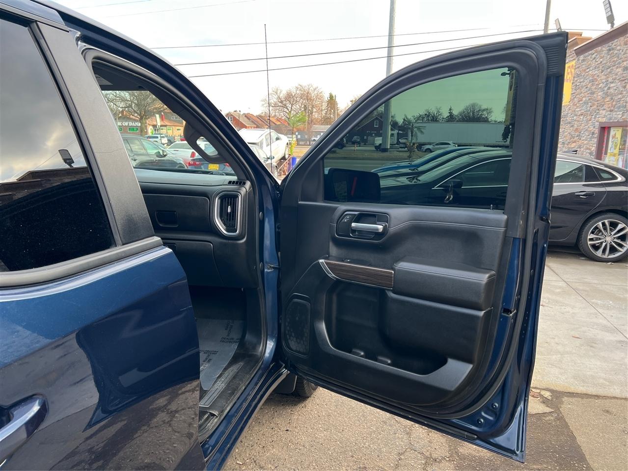 Chevrolet Silverado 1500 LTD 4WD Double Cab 147" LT w/1LT 2022