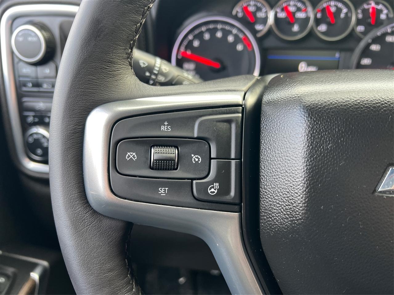 Chevrolet Silverado 1500 LTD 4WD Double Cab 147" LT w/1LT 2022