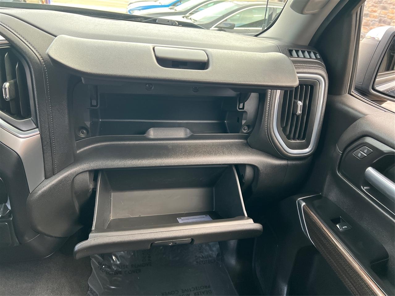 Chevrolet Silverado 1500 LTD 4WD Double Cab 147" LT w/1LT 2022