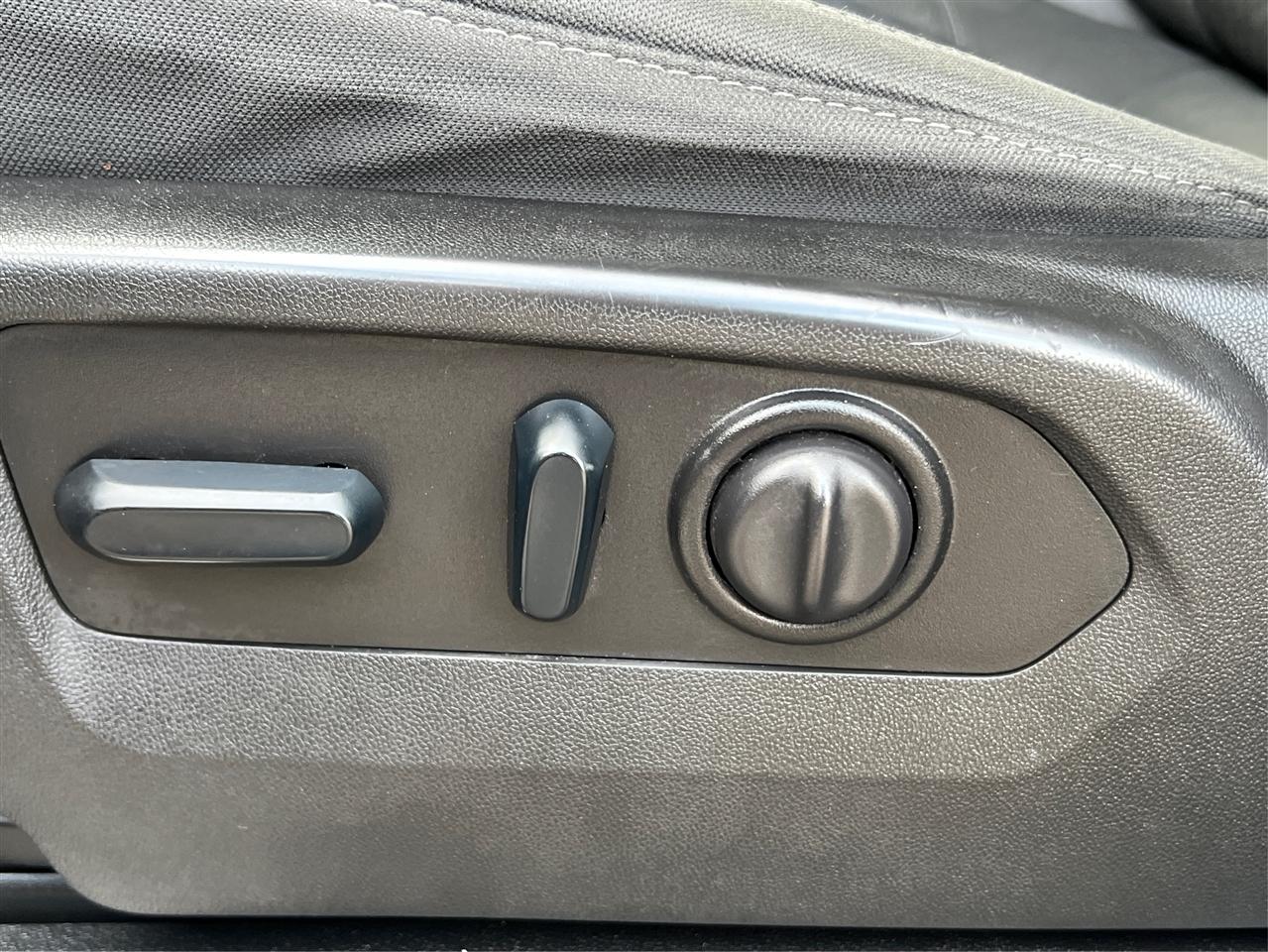 Chevrolet Silverado 1500 LTD 4WD Double Cab 147" LT w/1LT 2022