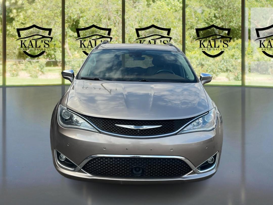 Chrysler Pacifica Limited FWD 2018
