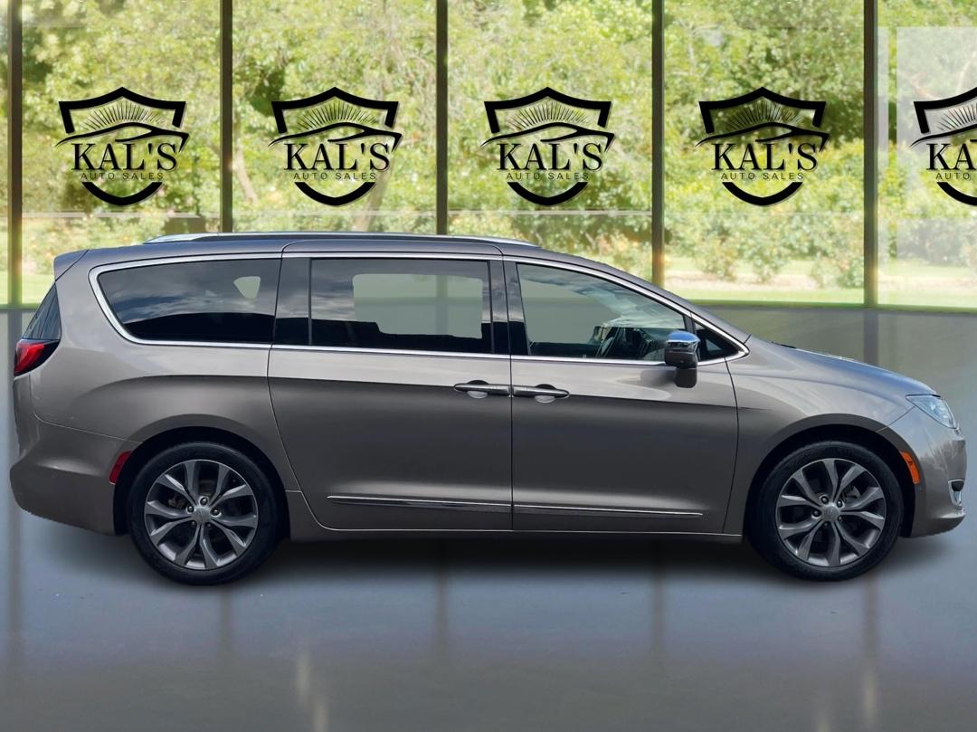 Chrysler Pacifica Limited FWD 2018