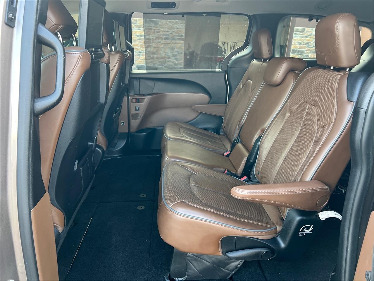 Chrysler Pacifica Limited FWD 2018