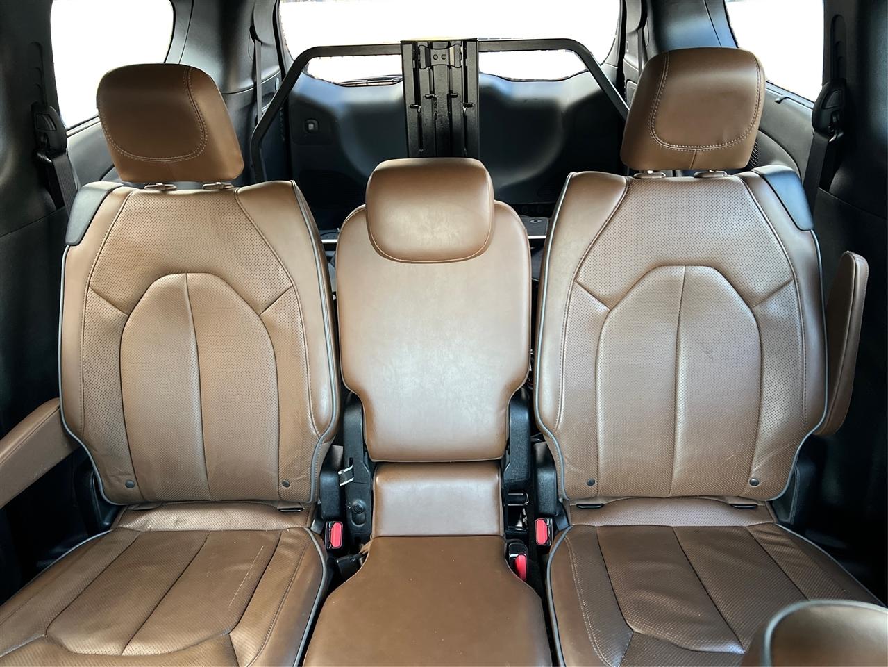 Chrysler Pacifica Limited FWD 2018