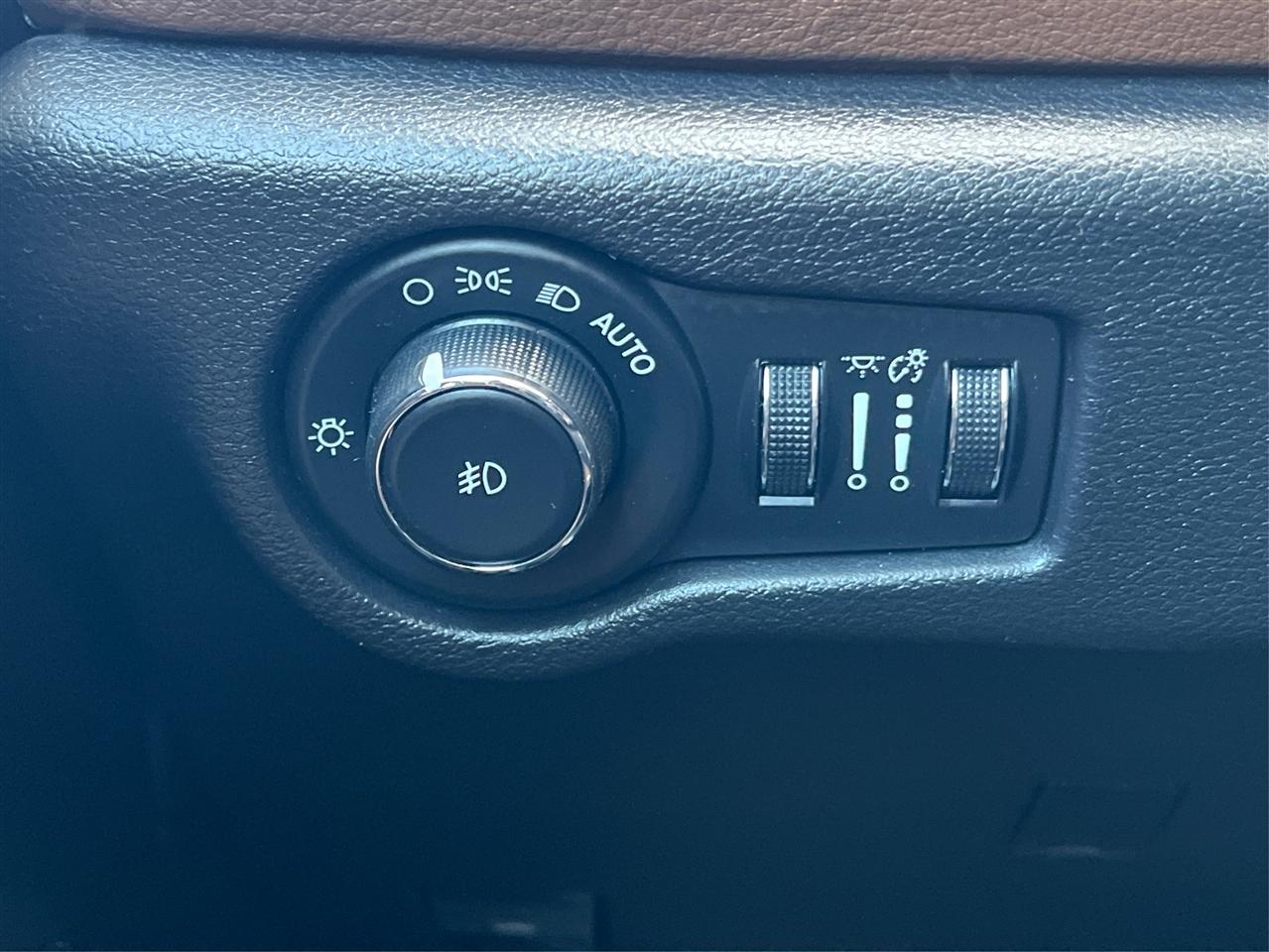 Chrysler Pacifica Limited FWD 2018