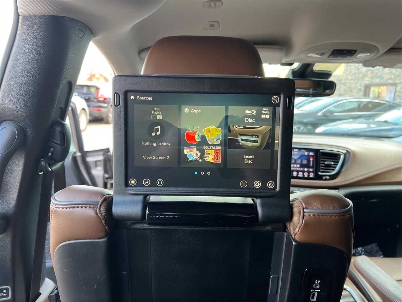 Chrysler Pacifica Limited FWD 2018